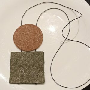 COLAR DE COURO QDRD BI COLOR