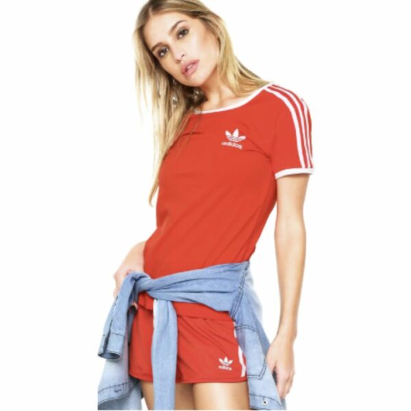 ✨ Camiseta Adidas Originals Sandra 1977 Vermelha - Tamanho P ✨