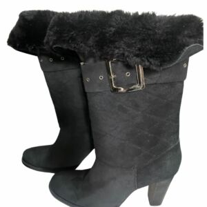 Bota Cano Longo Santa Lolla com Salto Quadrado e Vira de Pelúcia – Tm 37